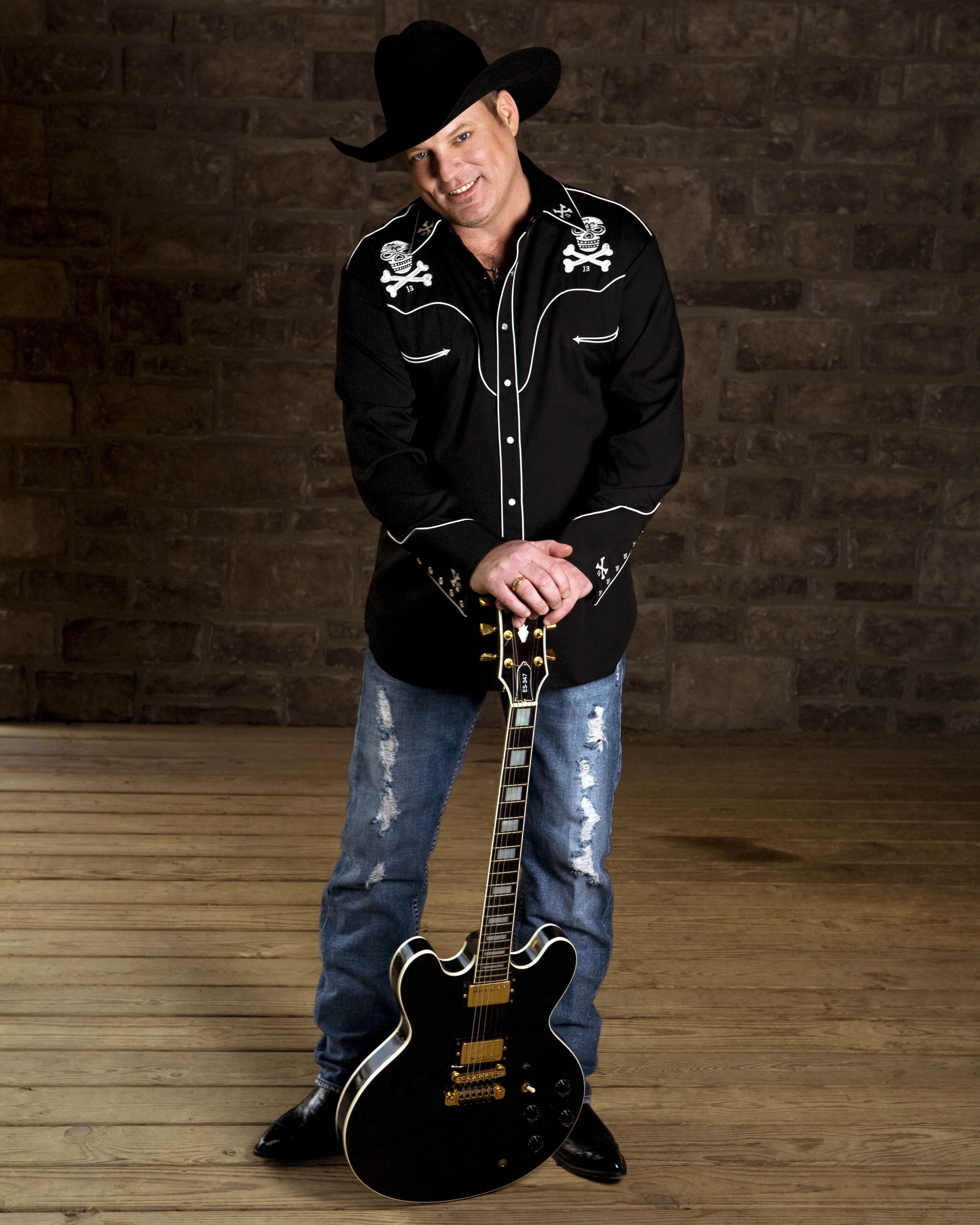 My interview with John Michael Montgomery! - Freditorials